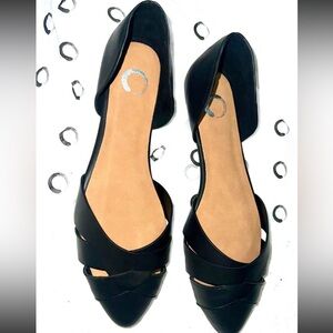 Journee Collection Size 9 flats black